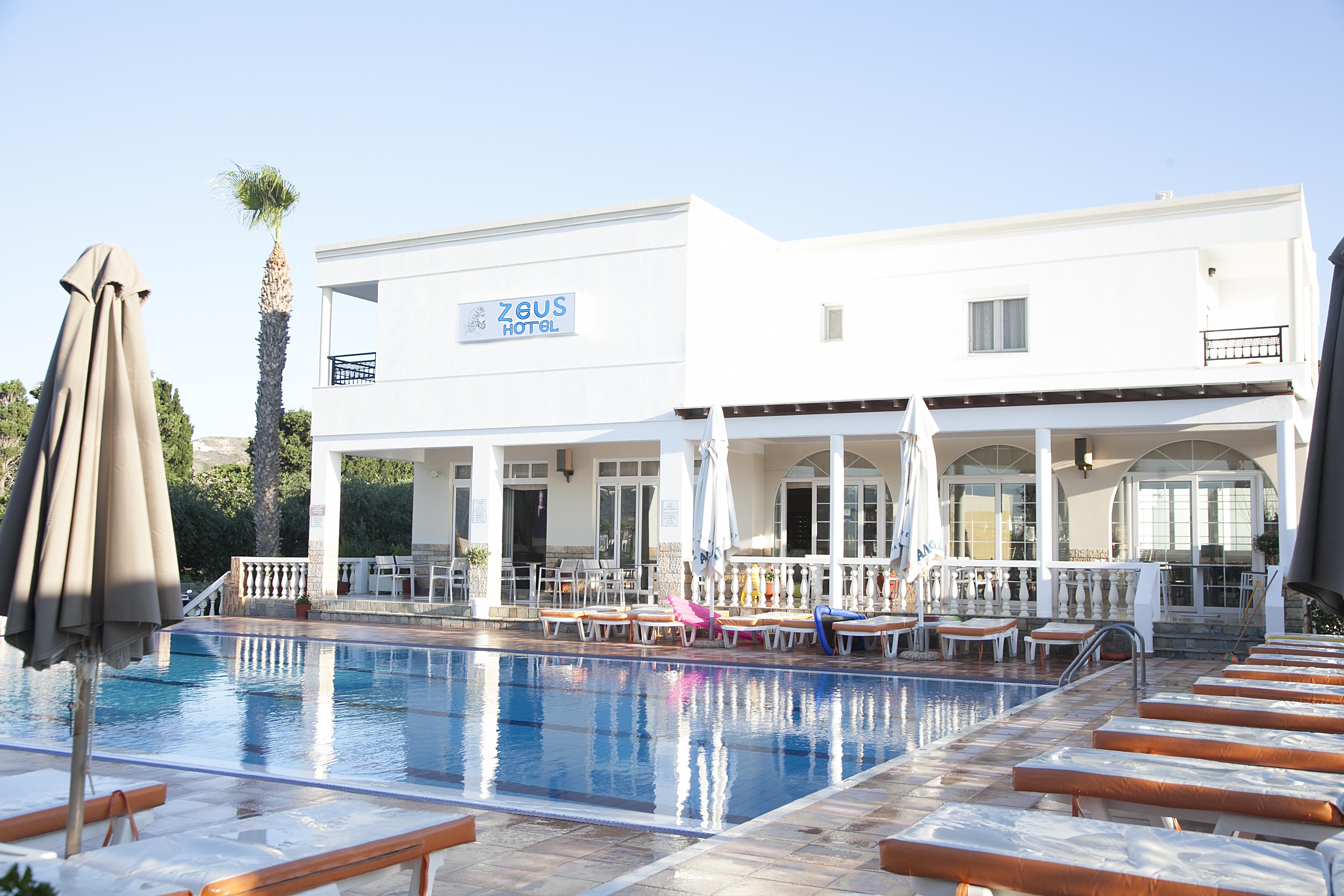 Zeus Hotel Kéfalos Extérieur photo