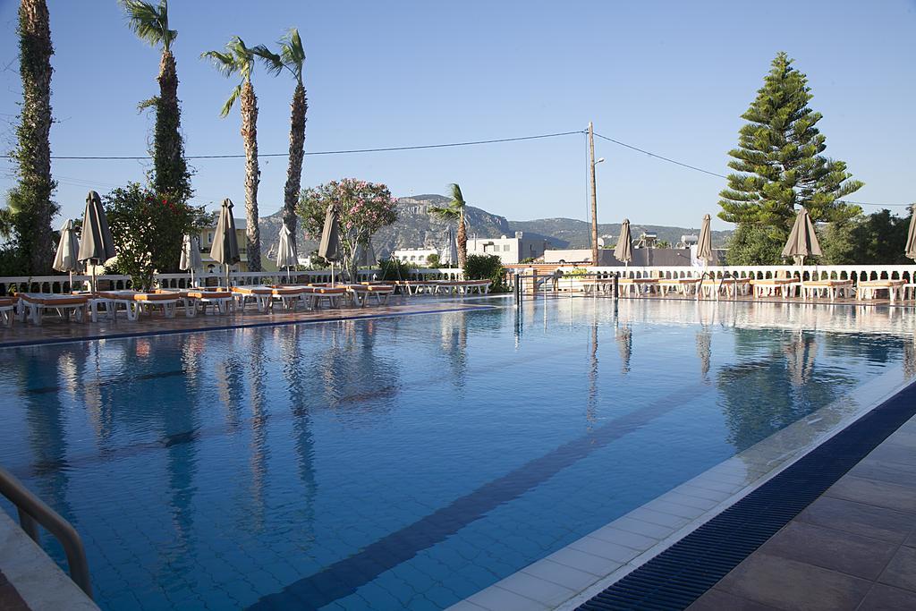 Zeus Hotel Kéfalos Extérieur photo
