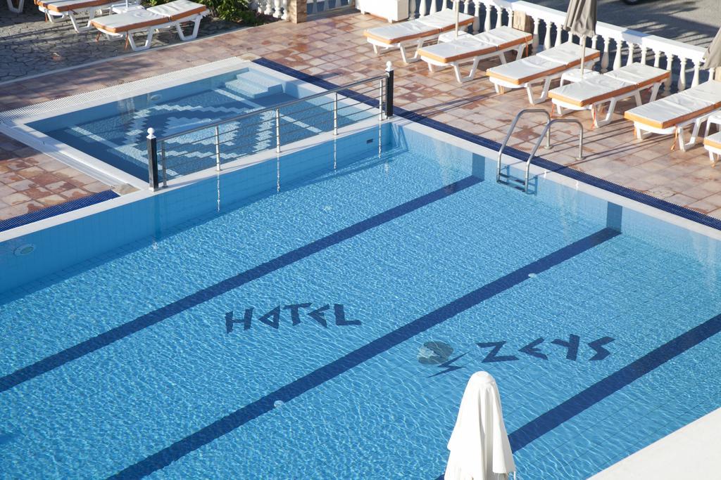 Zeus Hotel Kéfalos Extérieur photo