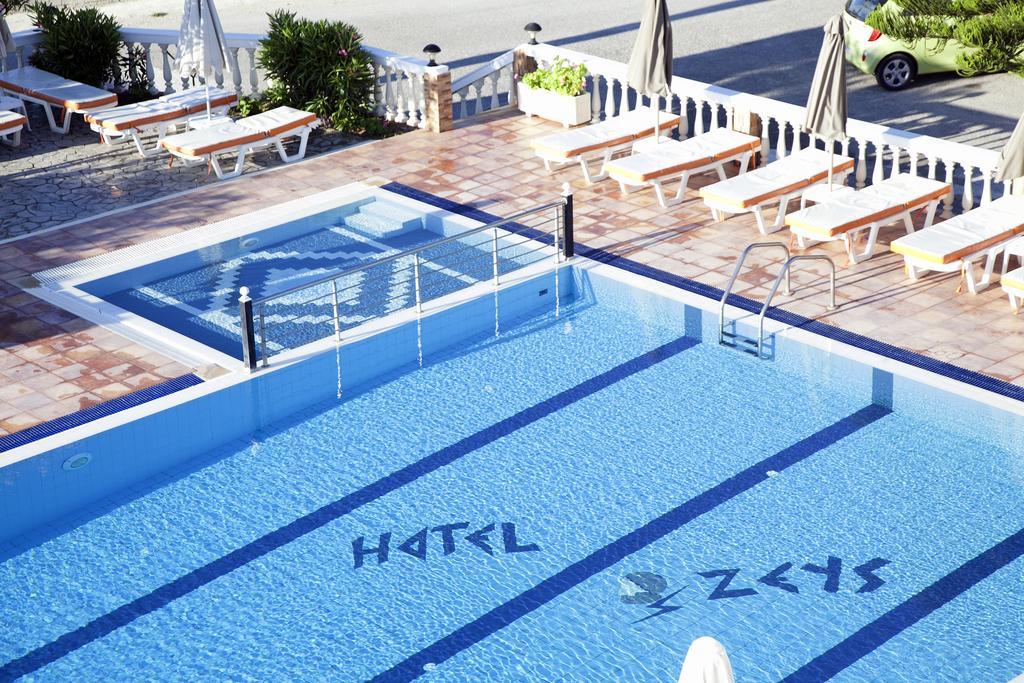 Zeus Hotel Kéfalos Extérieur photo